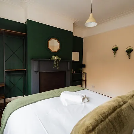 4Br Jubilee House Contractor Stay 7 Guests