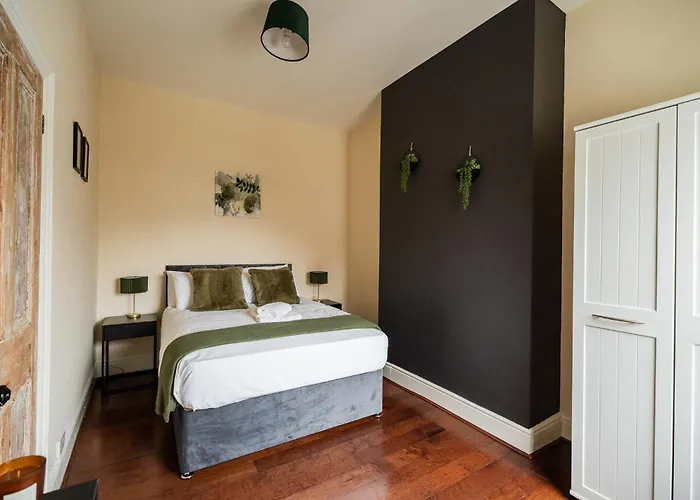 Apartment Jubilee House By Horizon Eston