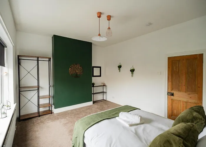 Apartment Jubilee House By Horizon Eston