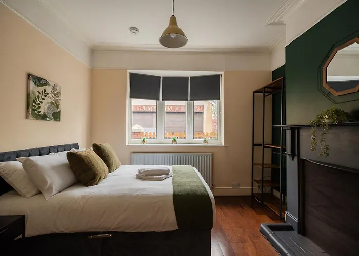 Apartment Jubilee House By Horizon Eston